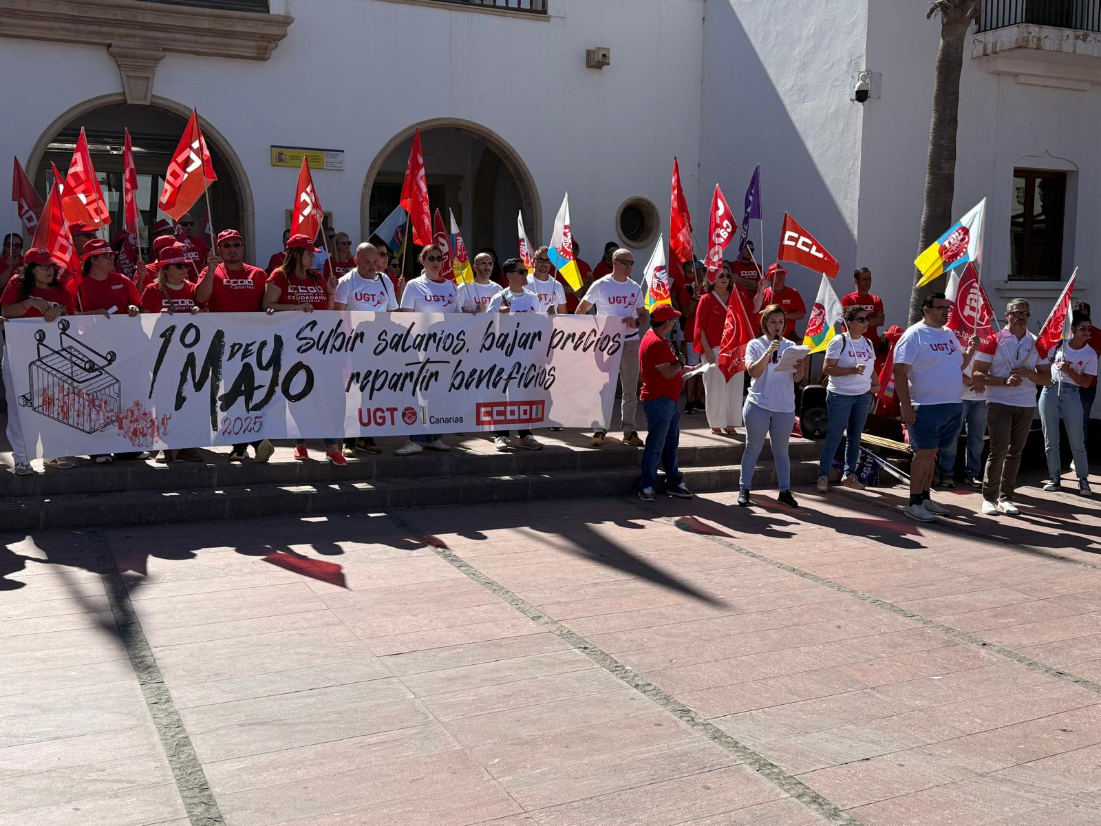 1 de mayo.- UGT y CCOO defienden en Canarias los derechos laborales