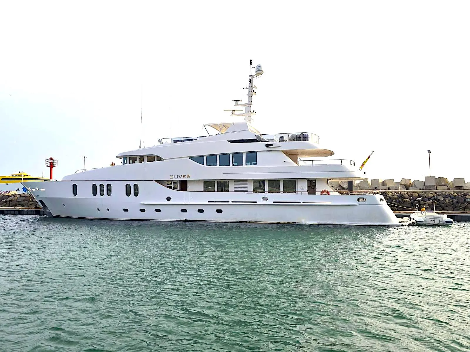 Superyacht My Suver Visits Marina Jandía Facilities in Morro Jable