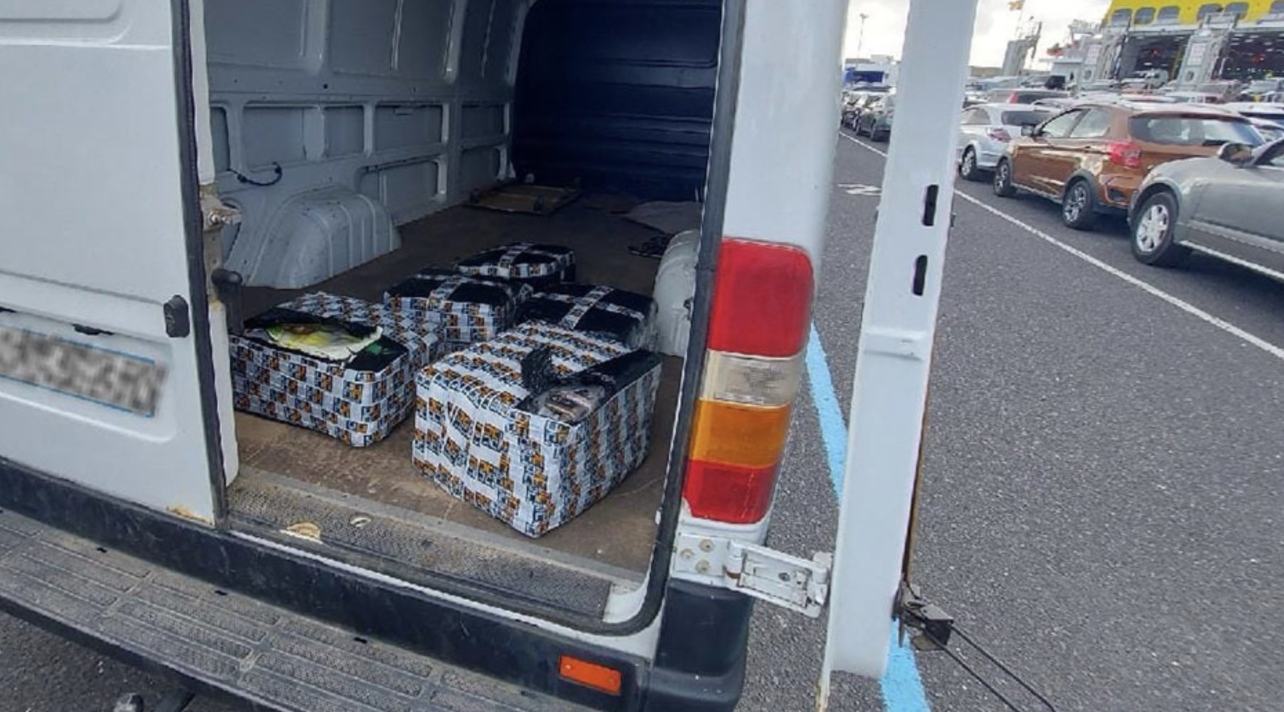 La Guardia Civil interviene 97,7 kilos de hach&iacute;s en el puerto de Morro Jable