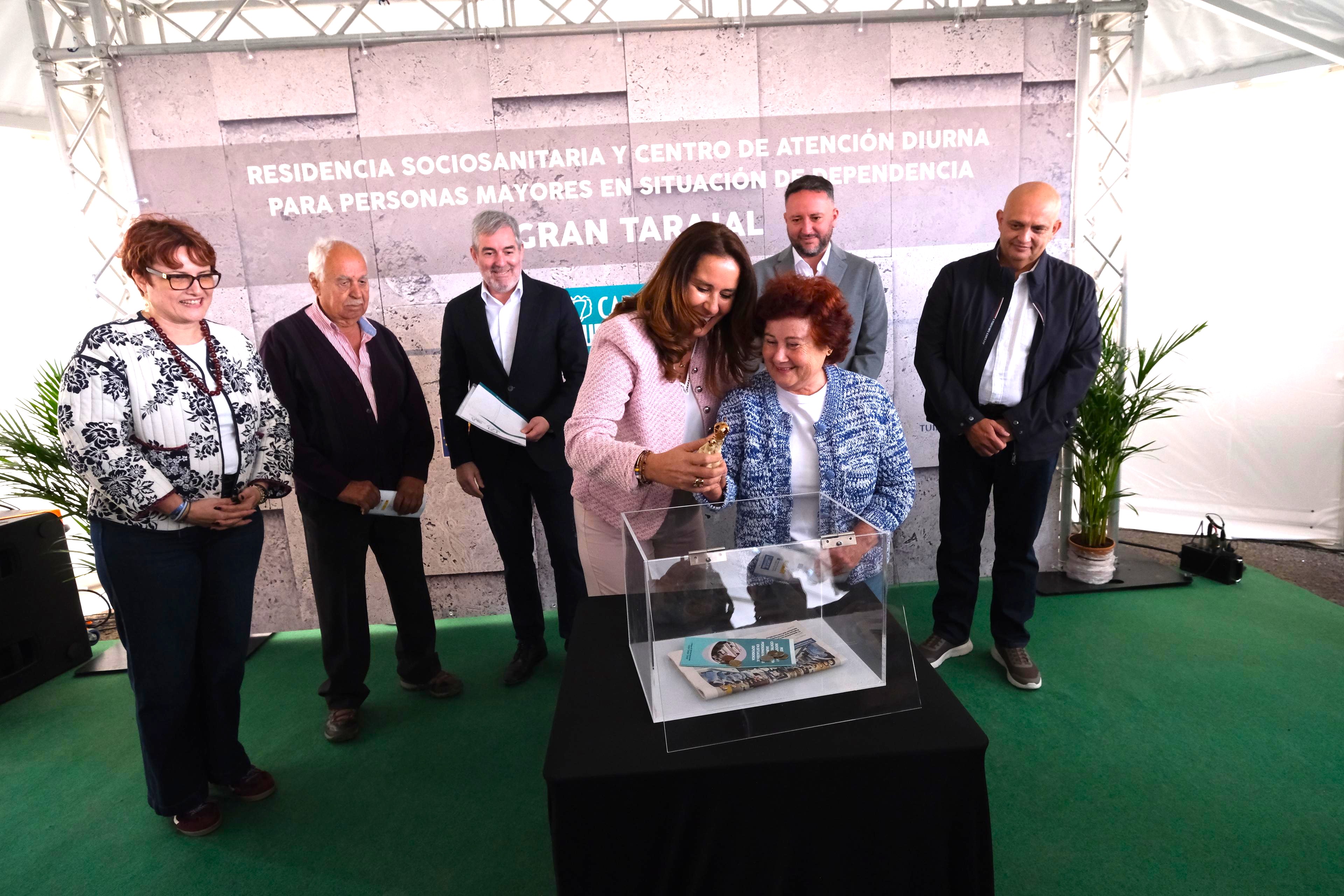 El Cabildo de Fuerteventura coloca la primera piedra de la Residencia Sociosanitaria de Gran Tarajal