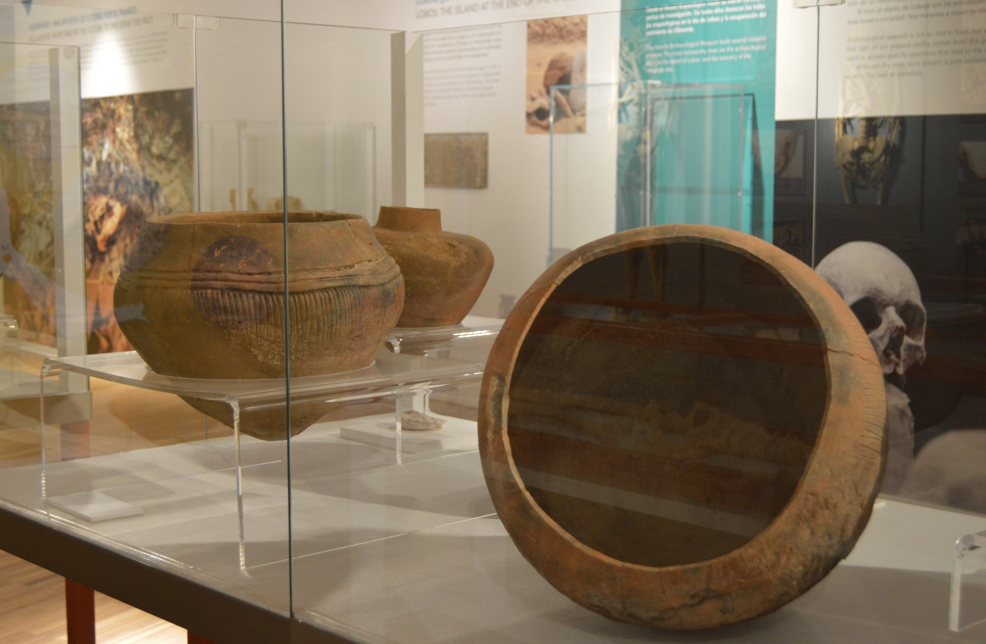 Juan Mart&iacute;n Guerra dona una cer&aacute;mica prehisp&aacute;nica al MAF de Betancuria