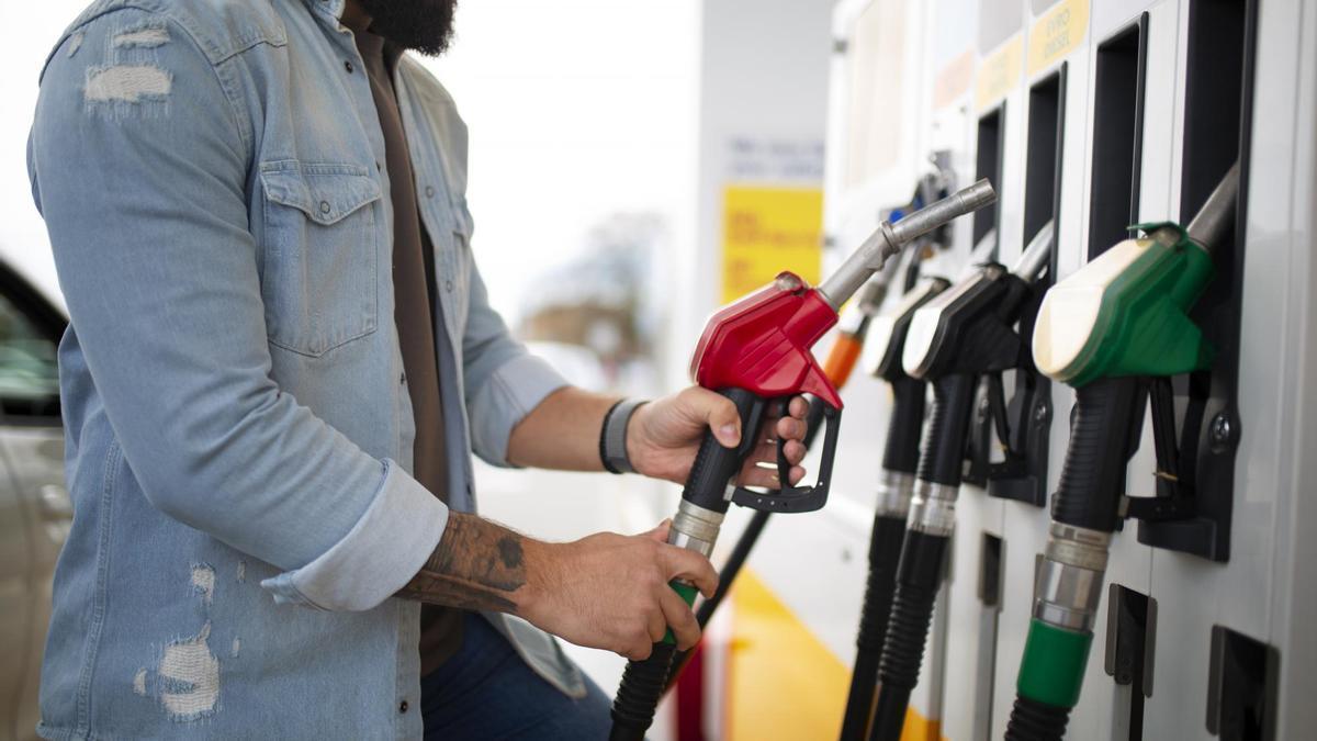 La gasolina volver&aacute; a subir este viernes