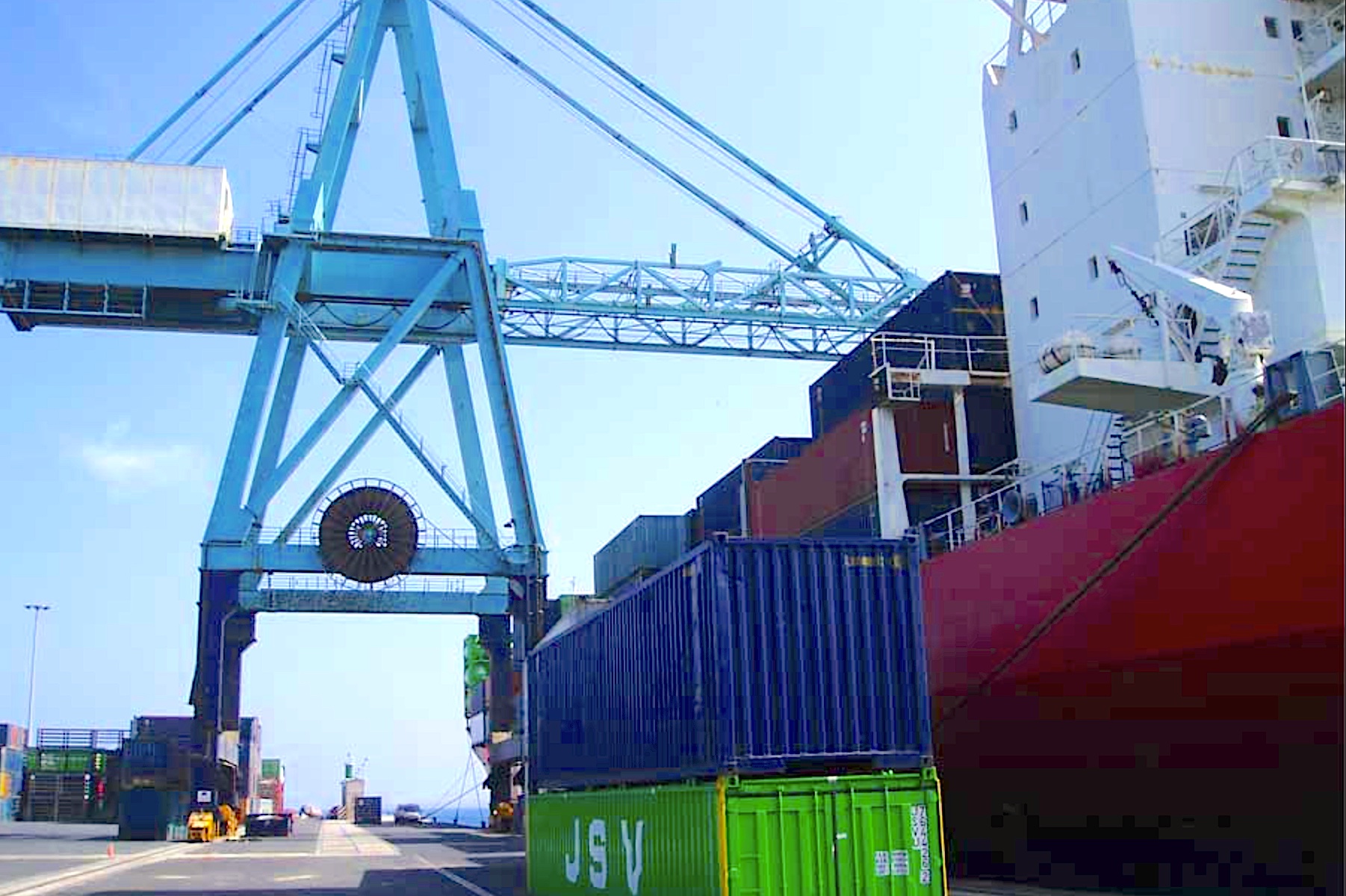 El tr&aacute;fico crece hasta las 428.294 toneladas en Puerto del Rosario el primer trimestre