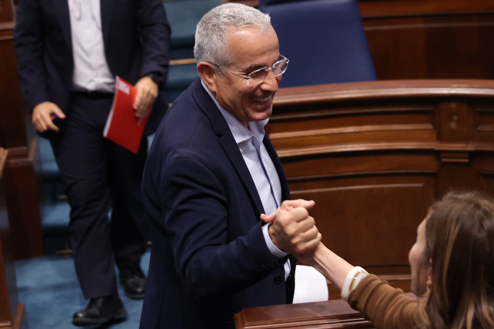 El Parlamento aprueba la obligatoriedad de camas elevables y carritos motorizados en hoteles