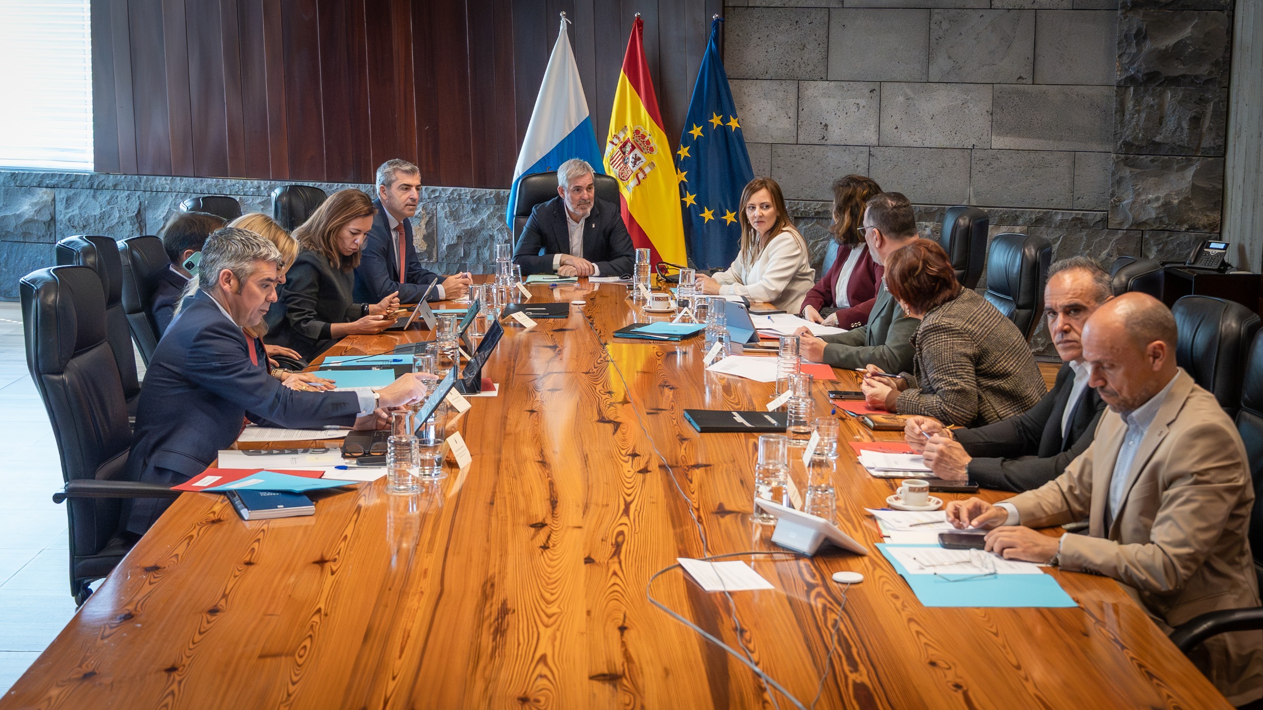 Canarias elimina el IGIC en combustibles, caf&eacute;, sal y mantequilla a partir de este martes