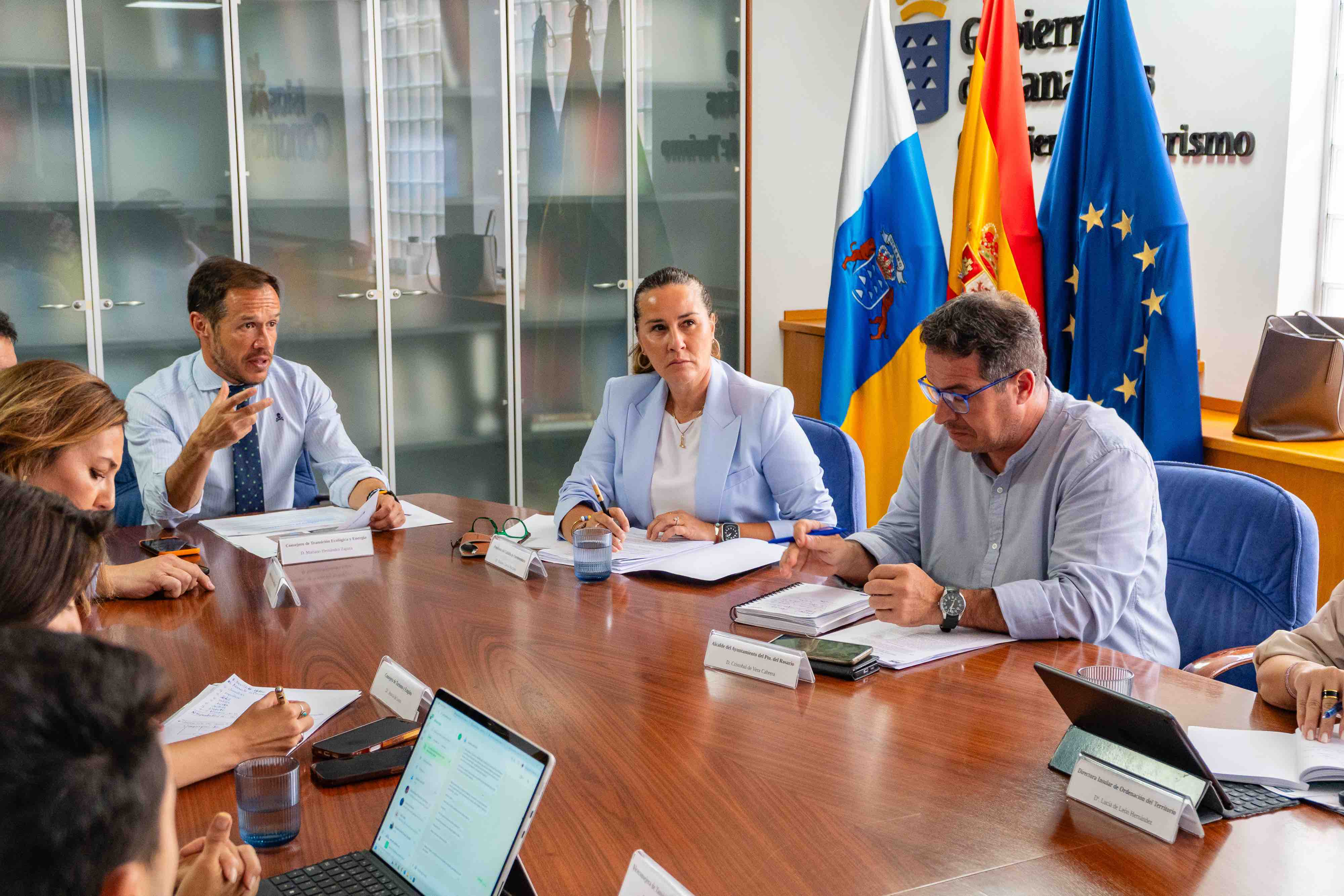 Cabildo, Ayuntamiento capitalino y Gobierno dejan claras sus posturas en materia energ&eacute;tica