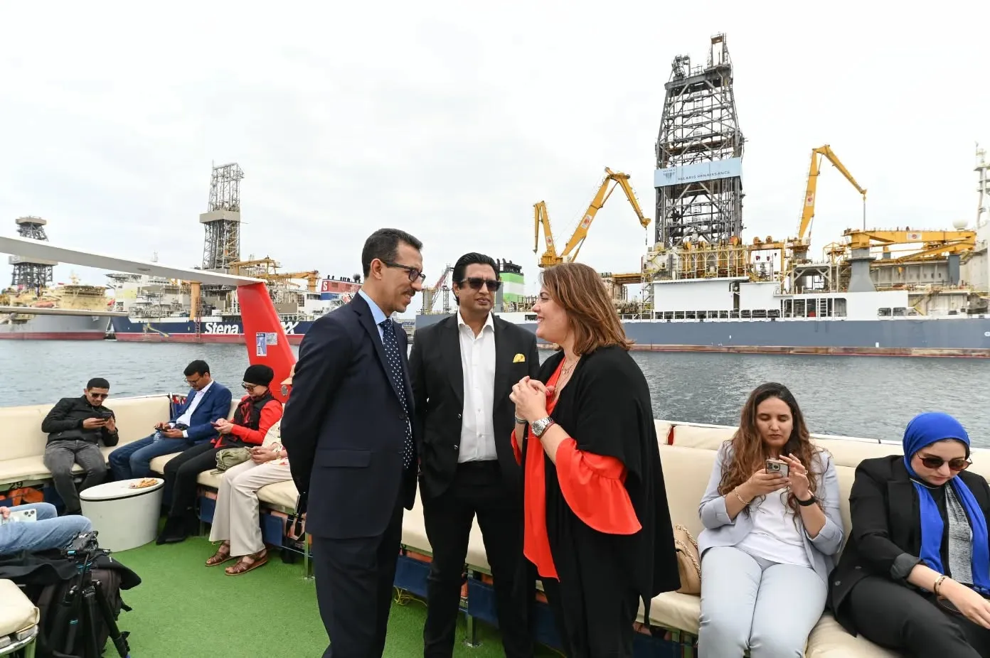 AM-CC: “Do pests and diseases not enter through the Port of La Luz?”