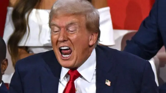 Trump manda el portaviones Abrahan Lincoln a Cuba