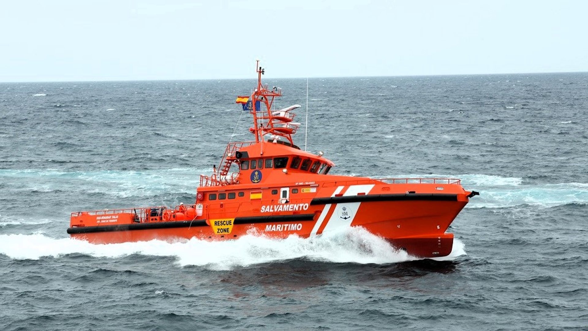 Rescatados 40 migrantes a 10 millas al este de Fuerteventura