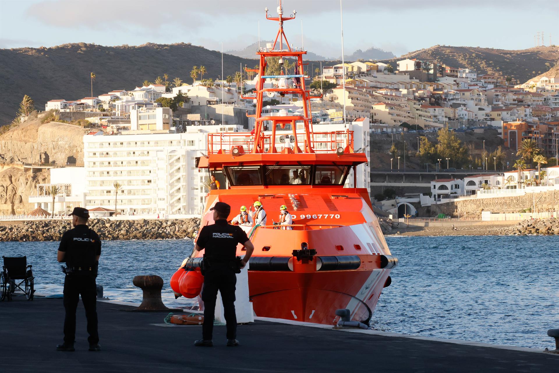 Unos 2.276 migrantes han llegado este a&ntilde;o a Canarias frente a los 10.562 del mismo periodo del 25