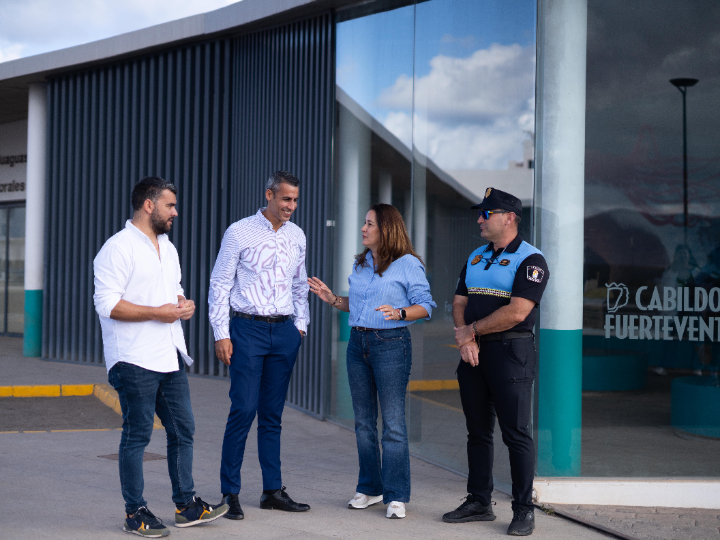 La Oliva inaugura la primera oficina de Polic&iacute;a Local en El Cotillo